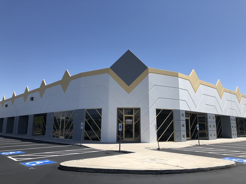 Primary Photo Of 6126 S Sandhill Rd, Las Vegas Warehouse For Lease