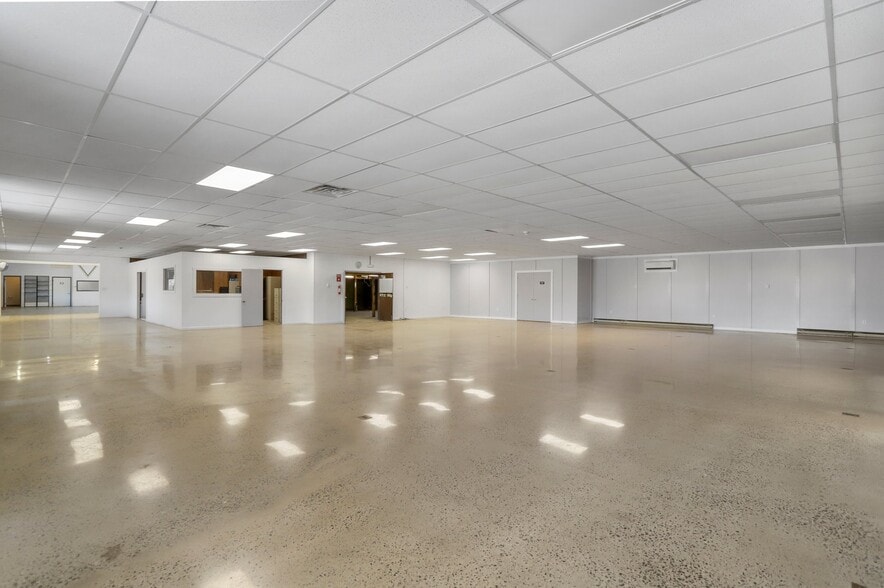 More Photos Of 12258 Buchanan Trl W, Mercersburg Flex For Lease