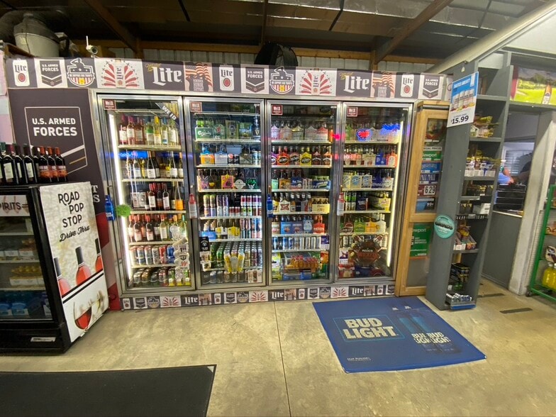 More Photos Of 1265 S Dorset Rd, Troy Freestanding For Sale