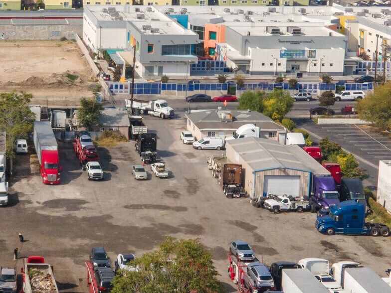 More Photos Of 11942 Allegheny St, Sun Valley Land For Sale