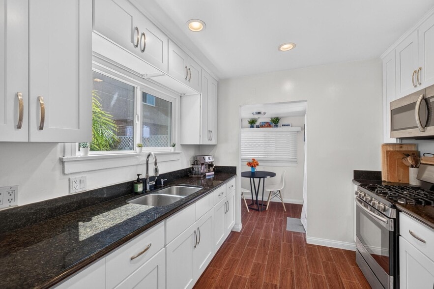 More Photos Of 225 N Juanita Ave, Redondo Beach Apartments For Sale