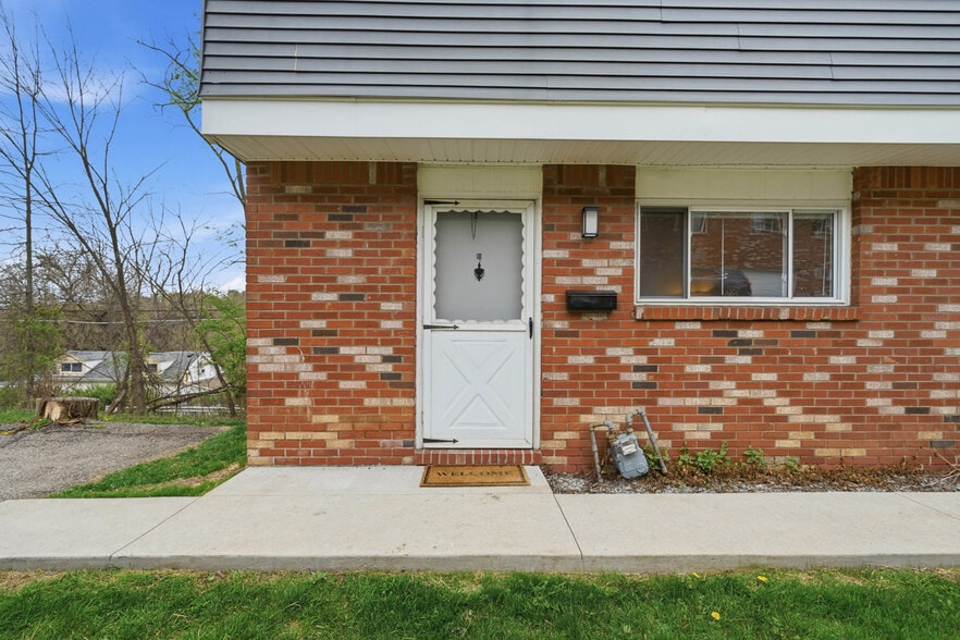 More Photos Of 3801 Hilpert St, Pittsburgh Apartments For Sale