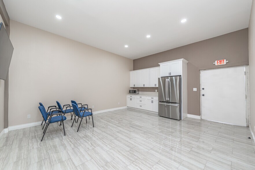 More Photos Of 214 W La Habra Blvd, La Habra Storefront For Sale