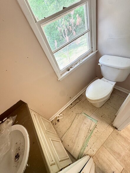 More Photos Of 245 W Bonacre Rd, Cataula Religious Facility For Sale