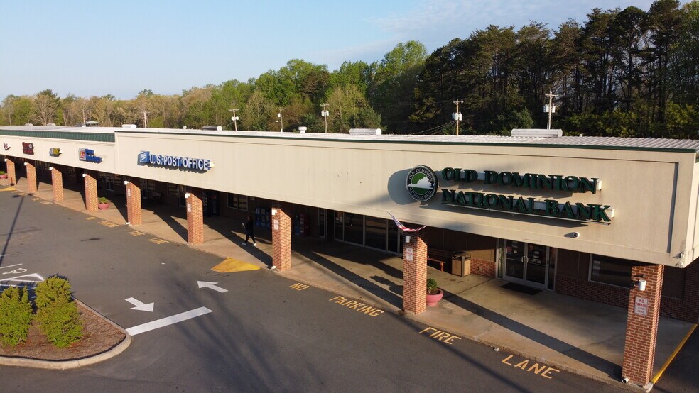 More Photos Of 110-126 Scottsville Ctr, Scottsville Unknown For Lease