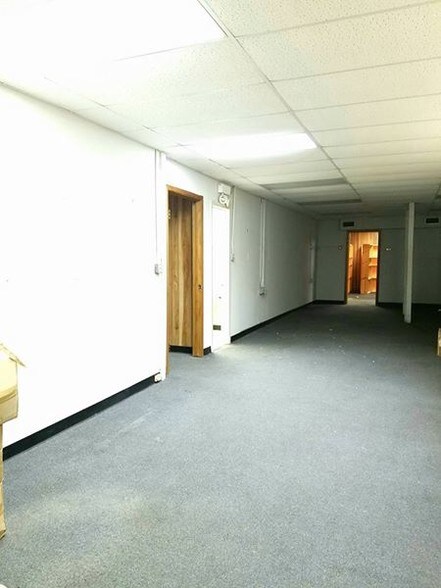 More Photos Of 1018 Shaver St, Pasadena Warehouse For Sale