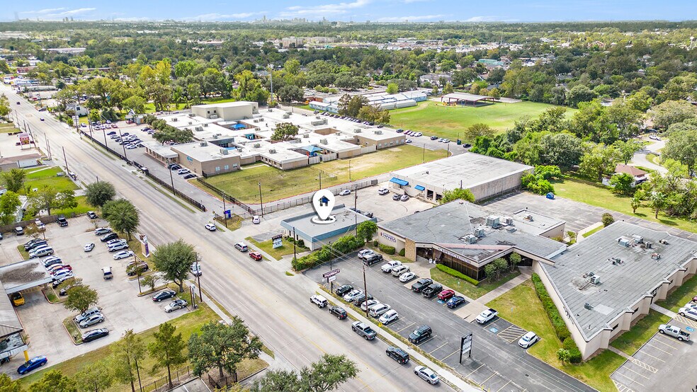 More Photos Of 6031 Airline Dr, Houston Medical For Sale