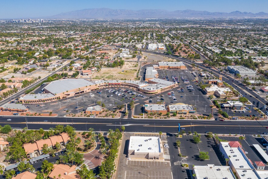 More Photos Of 3220-3370 E Flamingo Rd, Las Vegas Unknown For Lease