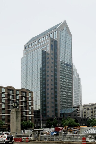 More Photos Of 220 W Main St, Louisville Office For Lease