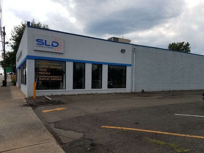 3605 Broadway, Fair Lawn, NJ 07410 Lofts/Showrooms For Lease