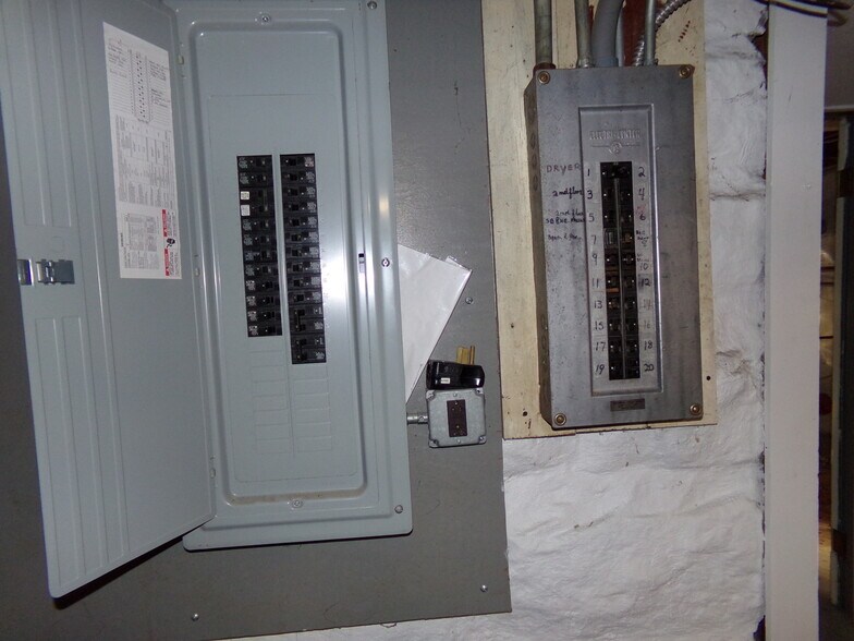 More Photos Of 721 Lincoln Way E, Massillon Office Residential For Sale