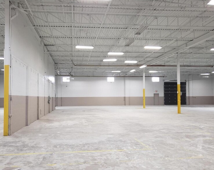 More Photos Of 55 Bradwick Dr, Concord Manufacturing For Lease