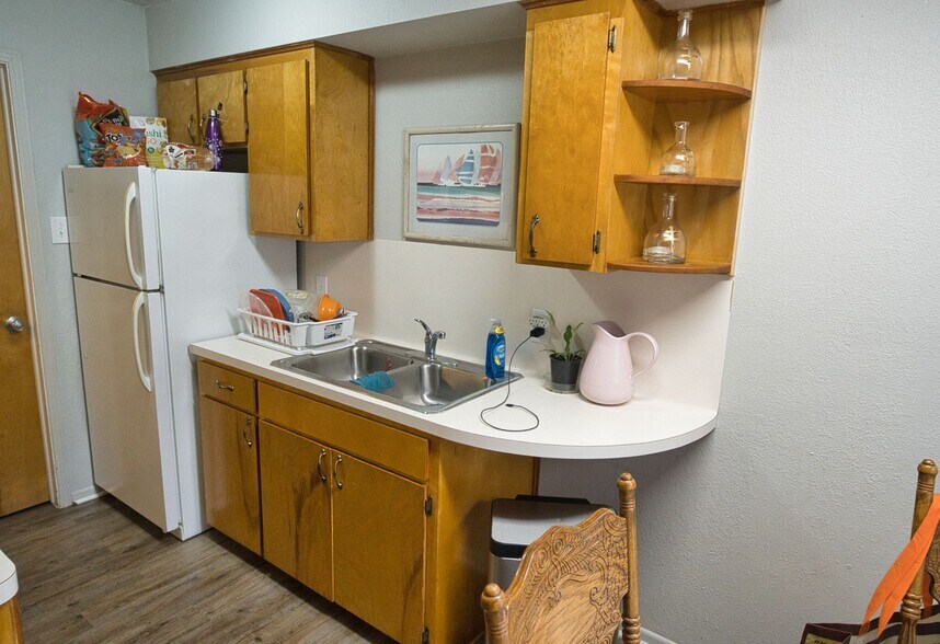 More Photos Of 401 E Texas St, Brazoria Multifamily For Sale