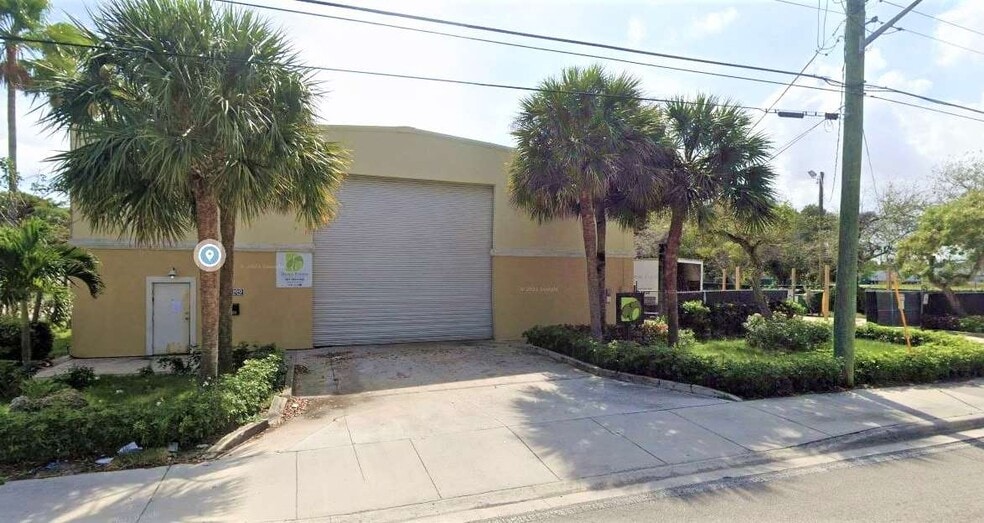 More Photos Of 1000 Lake Ida Rd, Delray Beach Warehouse For Lease