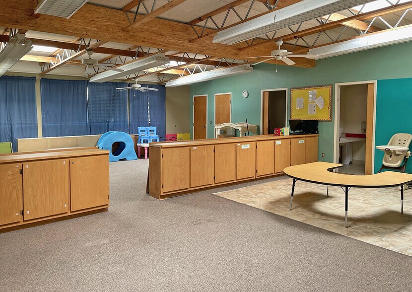 More Photos Of 12121 NM-14, Cedar Crest Schools For Lease