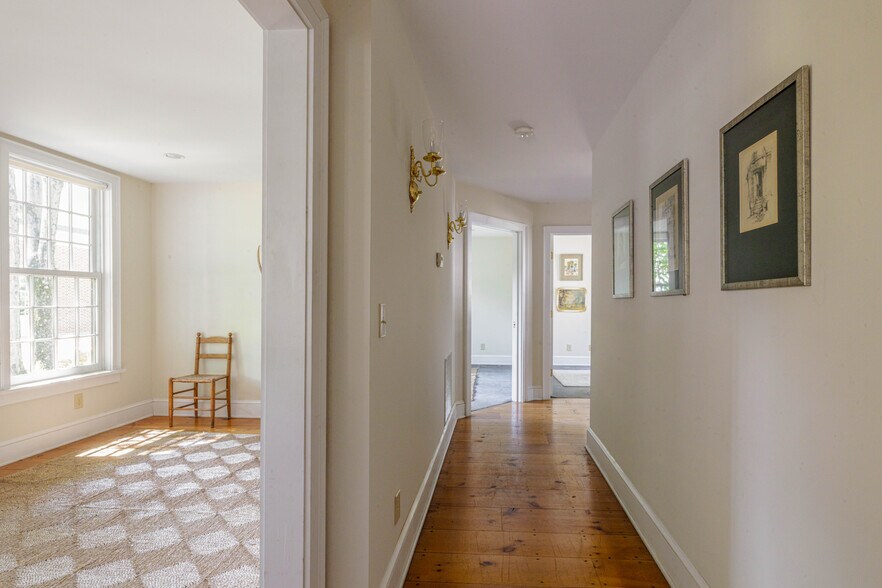 More Photos Of 16 Hudson St, Kinderhook Storefront Retail Residential For Lease