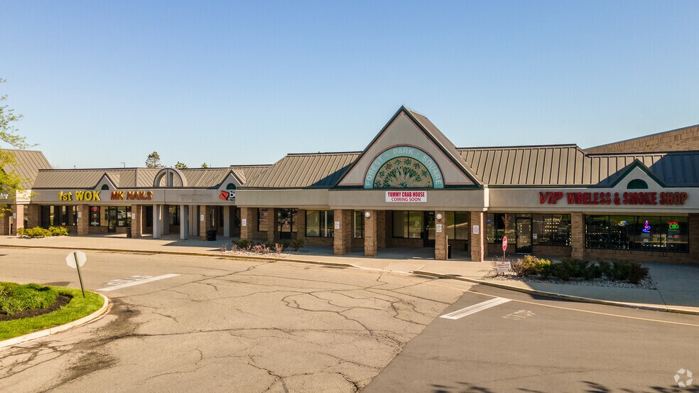 More Photos Of 1212-1252 W Kemper Rd, Cincinnati General Retail For Lease