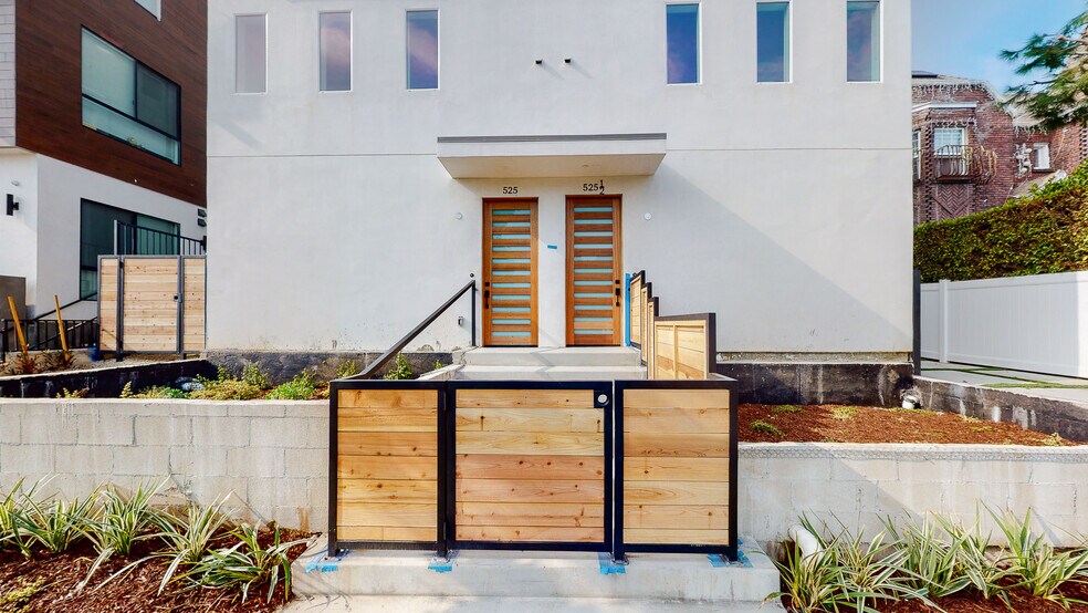 More Photos Of 525 N Normandie Ave, Los Angeles Apartments For Sale