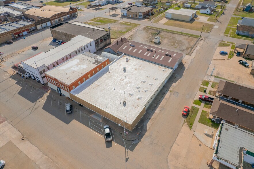 Primary Photo Of 221 N Cleveland Ave, Cushing Department Store For Sale