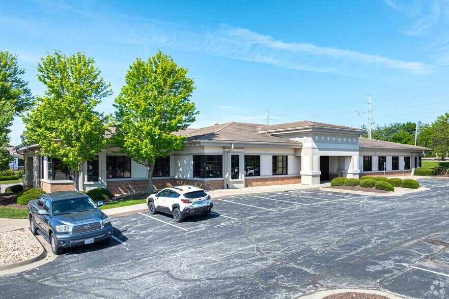 More Photos Of 3540 NE Ralph Powell Rd, Lee's Summit Office For Lease