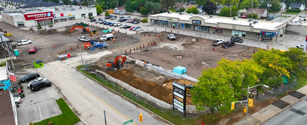 More Photos Of 5050 Tecumseh Rd E, Windsor General Retail For Lease