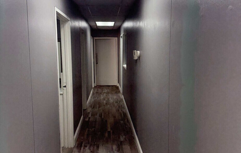 More Photos Of 16304 Midway Rd, Addison Service For Sale