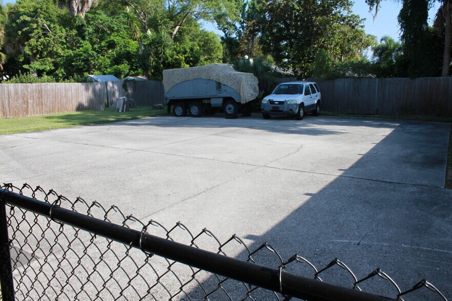 More Photos Of 719 W Winter Park St, Orlando Office Residential For Lease