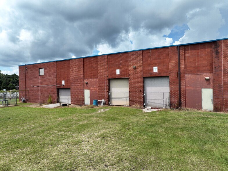 More Photos Of 1000 Bicycle Way, Manning Distribution For Sale