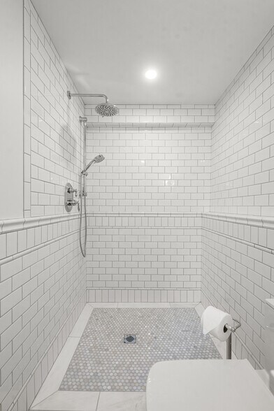 More Photos Of 300 S Route 73, Berlin Office For Sale