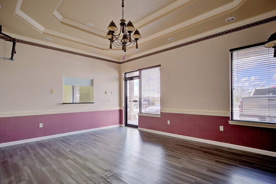 More Photos Of 2153 US Highway 27 S, Sebring Office For Sale