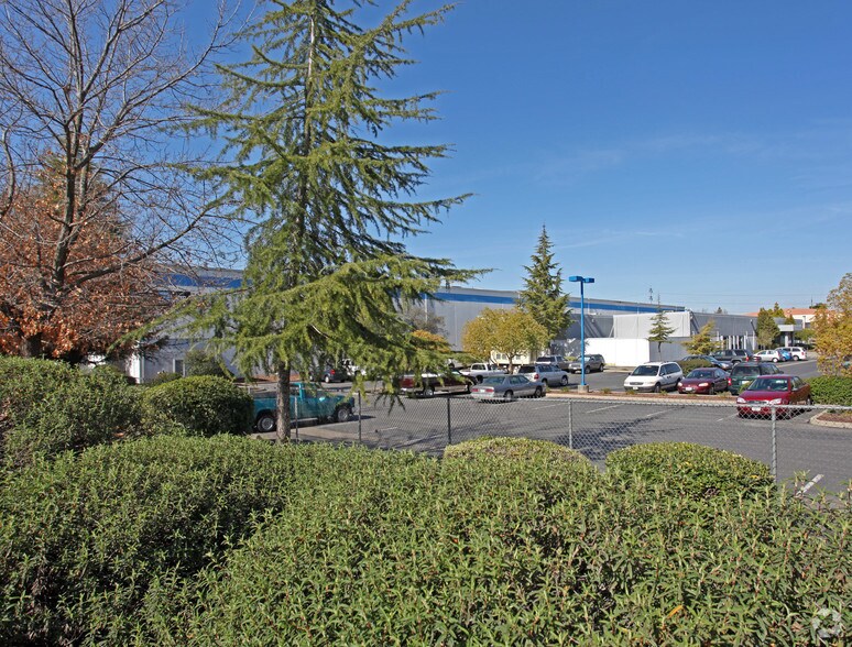 More Photos Of 5440 Stationers Way, Sacramento Distribution For Lease