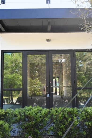 More Photos Of 3370 Rouse Rd, Orlando Storefront For Sale