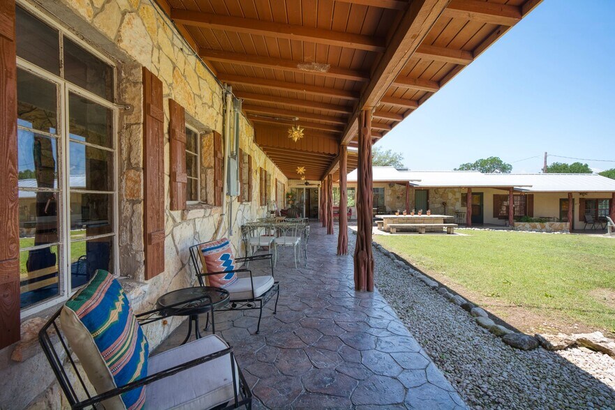 More Photos Of 5322 State Hwy 16 N, Bandera Hospitality For Sale