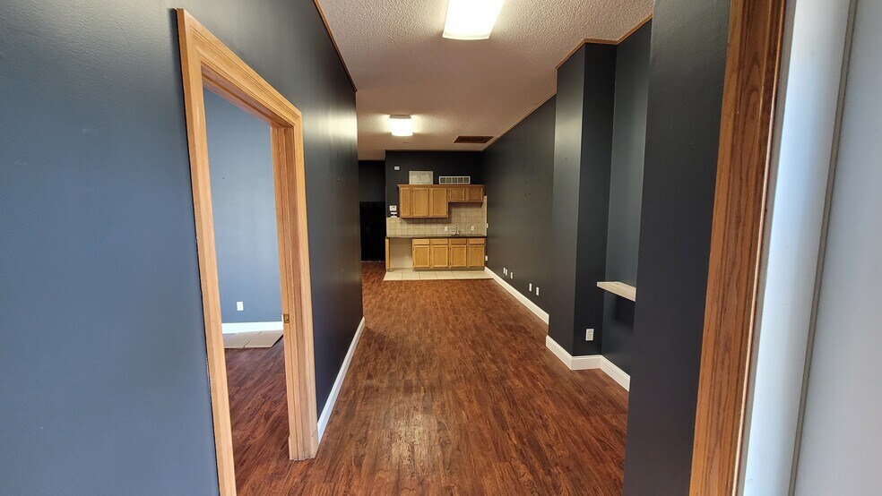 More Photos Of 130-136 Cherry Hill Dr, Belton Office Residential For Lease