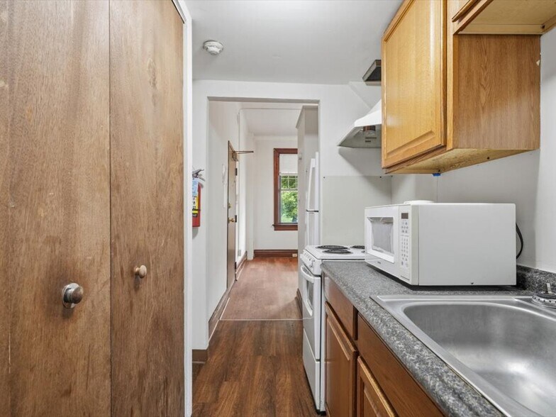 More Photos Of 215 S Braddock Ave, Pittsburgh Apartments For Sale