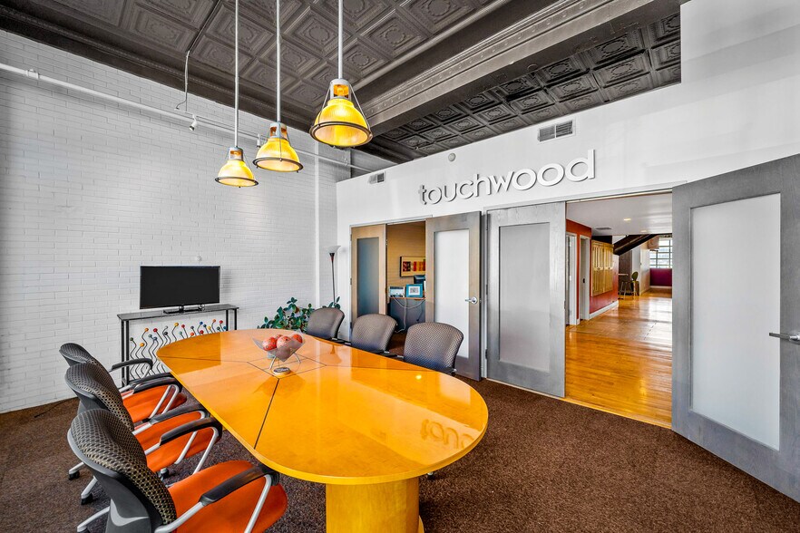 More Photos Of 3024 Locust St, Saint Louis Storefront For Sale