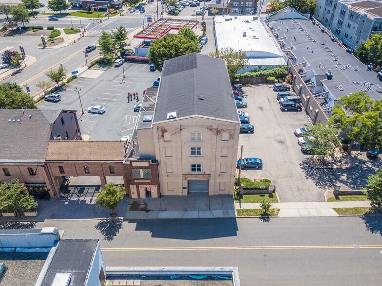 More Photos Of 6-8 Gates Ave, Montclair Office For Lease