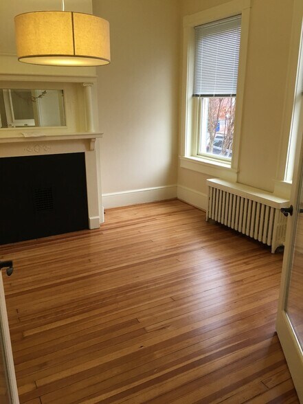 More Photos Of 1511 King St, Alexandria Office Residential For Lease