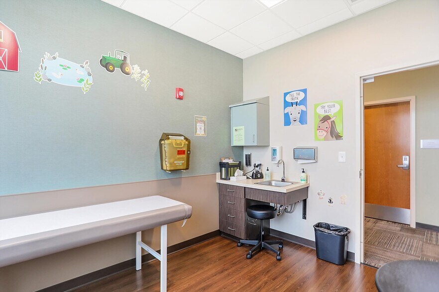 More Photos Of 1000 S US Highway 31, Greenwood Medical For Sale