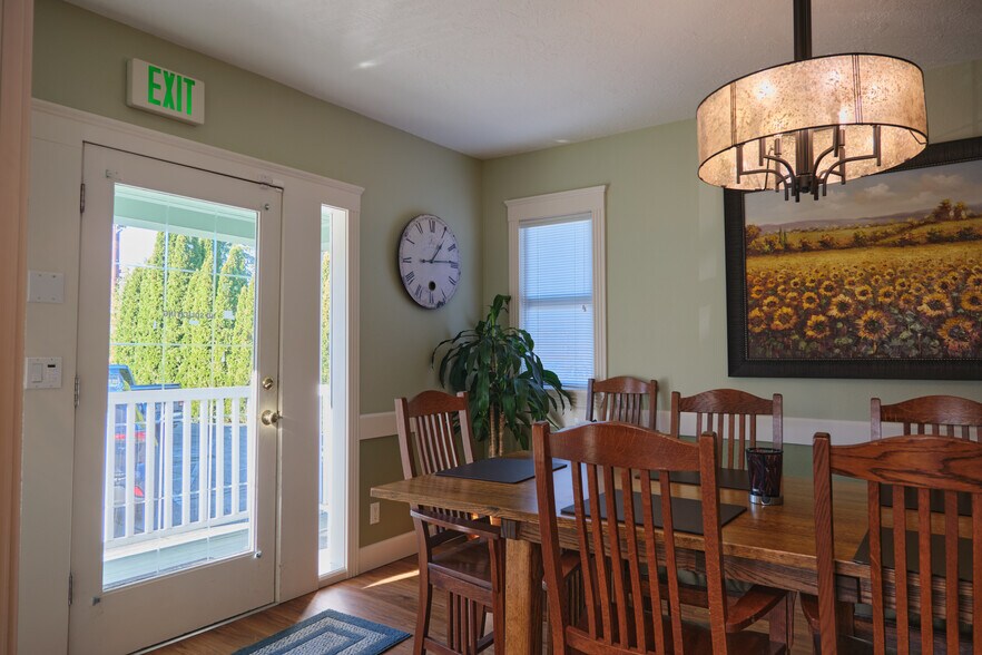 More Photos Of 1491 Commercial St SE, Salem Office Residential For Sale
