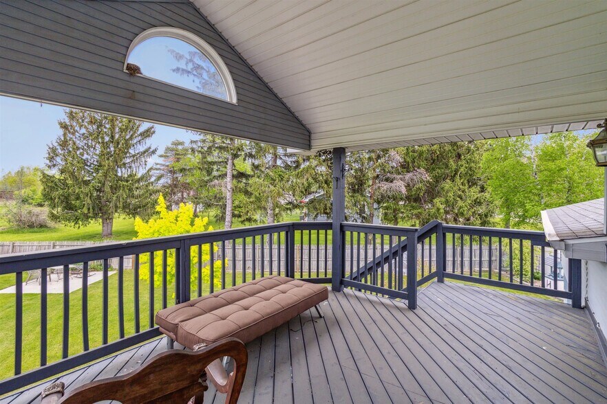 More Photos Of 7010 Frances Rd, Flushing Convenience Store For Sale