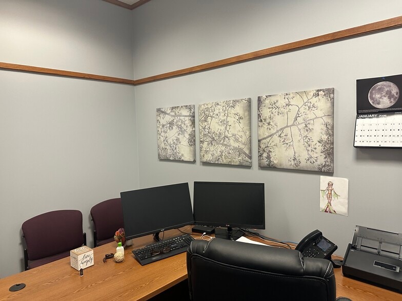 More Photos Of 5950 Lincoln Ave, Lisle Medical For Lease