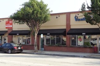 More Photos Of 2952-2998 Huntington Dr, San Marino Restaurant For Lease