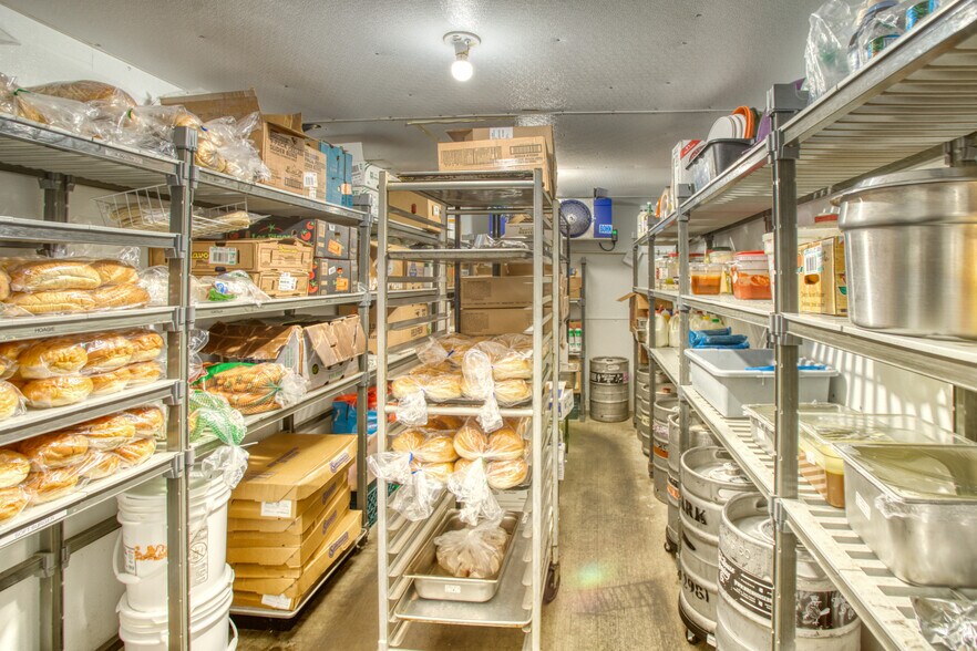 More Photos Of 4207 W White Mountain Blvd, Lakeside Restaurant For Sale