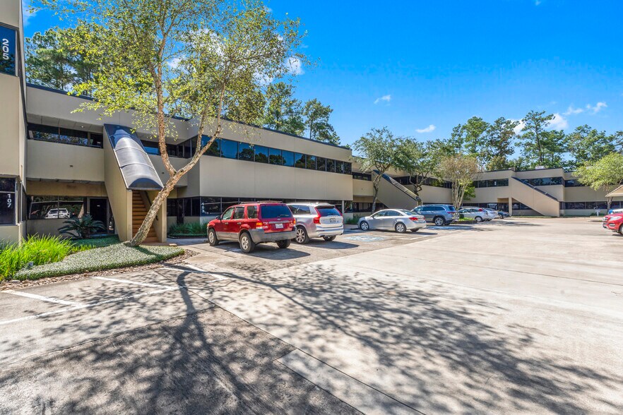 More Photos Of 1776 Woodstead Ct, The Woodlands Office For Sale