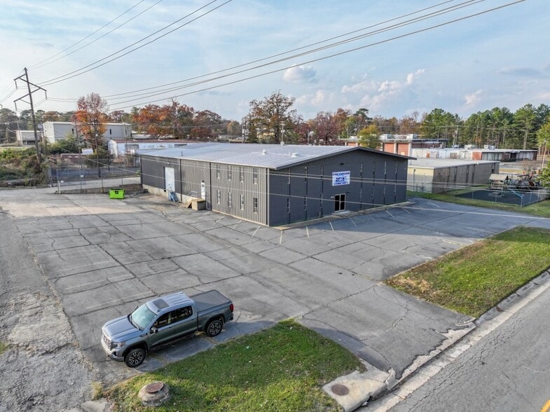 More Photos Of 6112 Patterson Rd, Little Rock Light Distribution For Sale