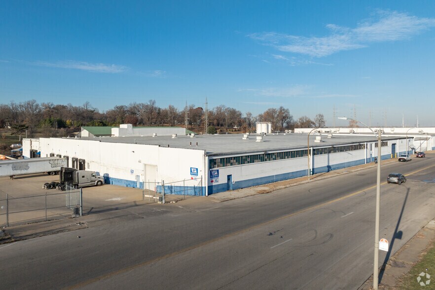 Primary Photo Of 6301 N Broadway, Saint Louis Food Processing For Lease