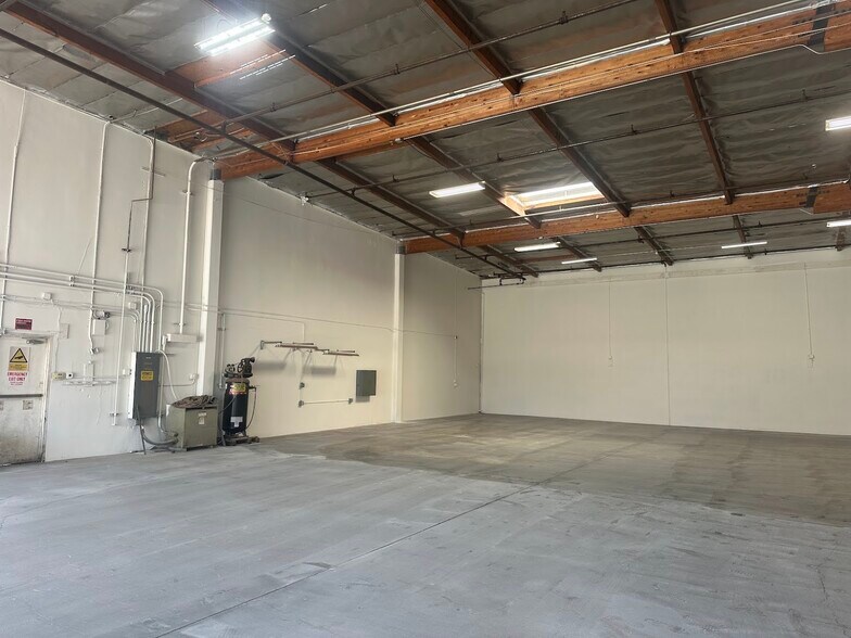 More Photos Of 1315 S Johnson Dr, City of Industry Warehouse For Lease