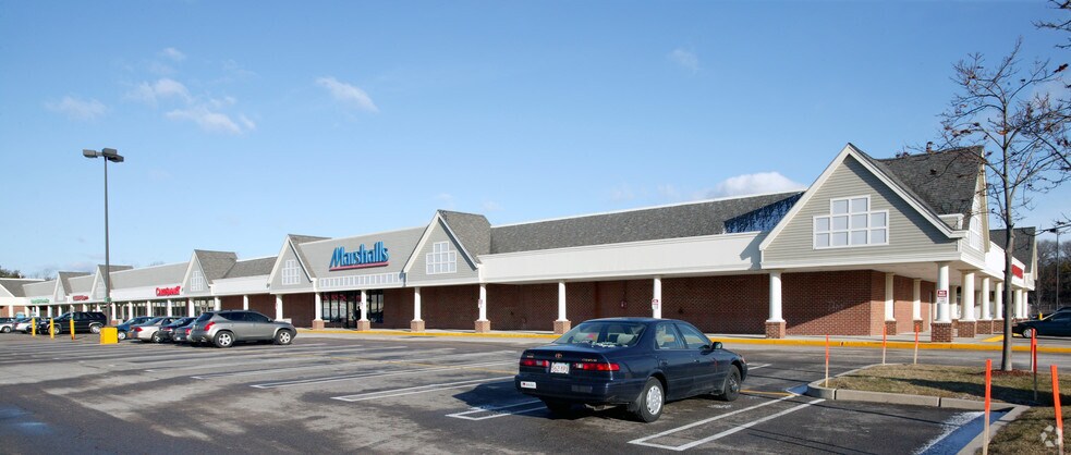 More Photos Of 113-133 Samoset St, Plymouth Storefront For Lease