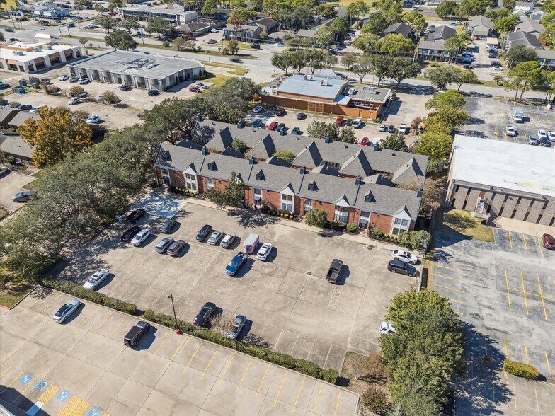 More Photos Of 16815 Royal Crest Dr, Houston Loft Creative Space For Lease